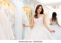 Luxury Crystal Wedding Gown – Embellished Sleeveless Bridal Dress with Full Skirt