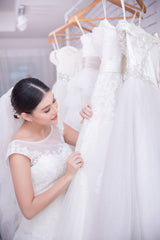 Luxury Crystal Wedding Gown – Embellished Sleeveless Bridal Dress with Full Skirt